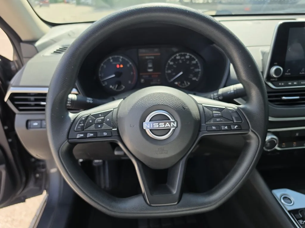 Used 2025 Gray Nissan 2.5 S image 28
