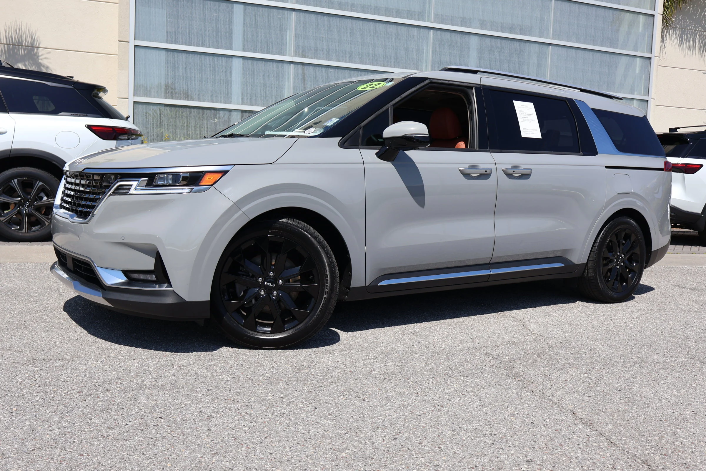 2022 Kia Sedona SX Prestige's photo
