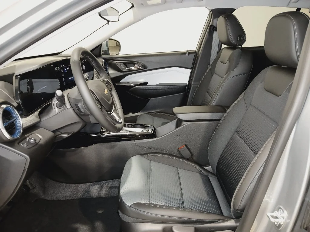 Used 2026 Gray Chevrolet LT image 10