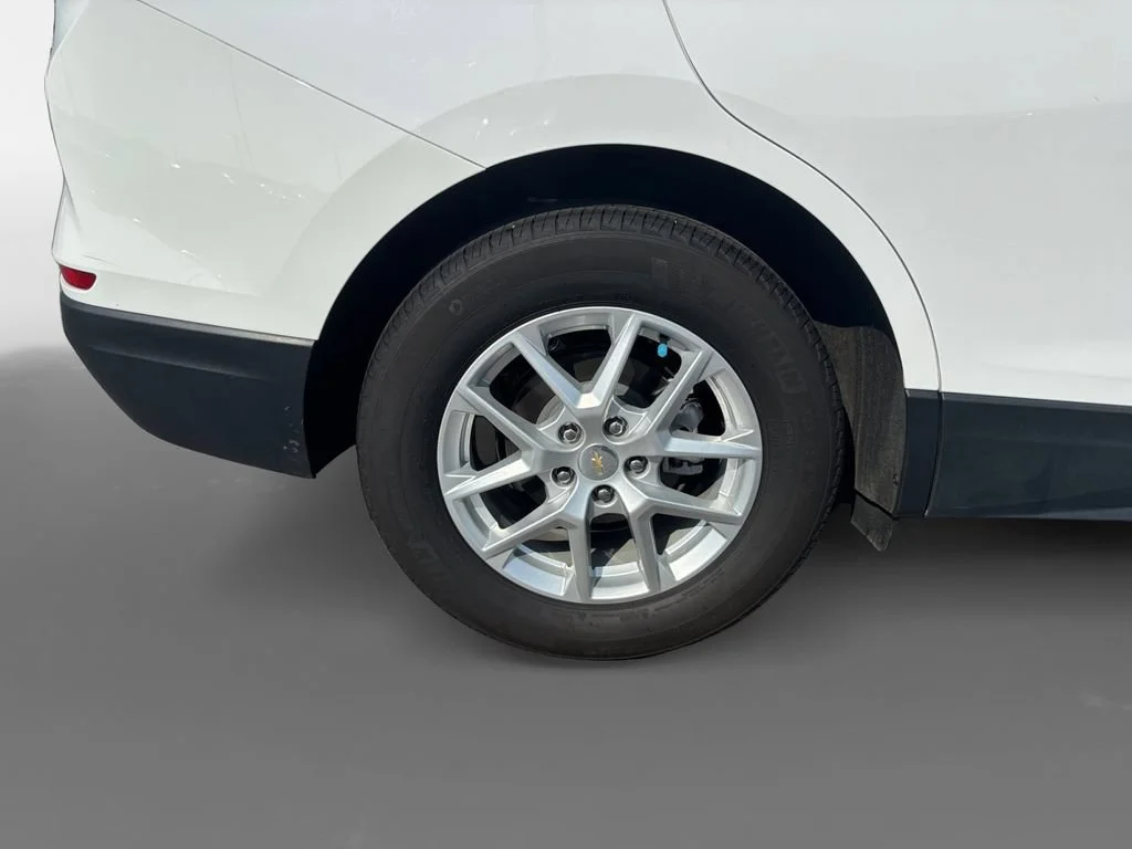 Used 2023 Summit White Chevrolet LS image 10