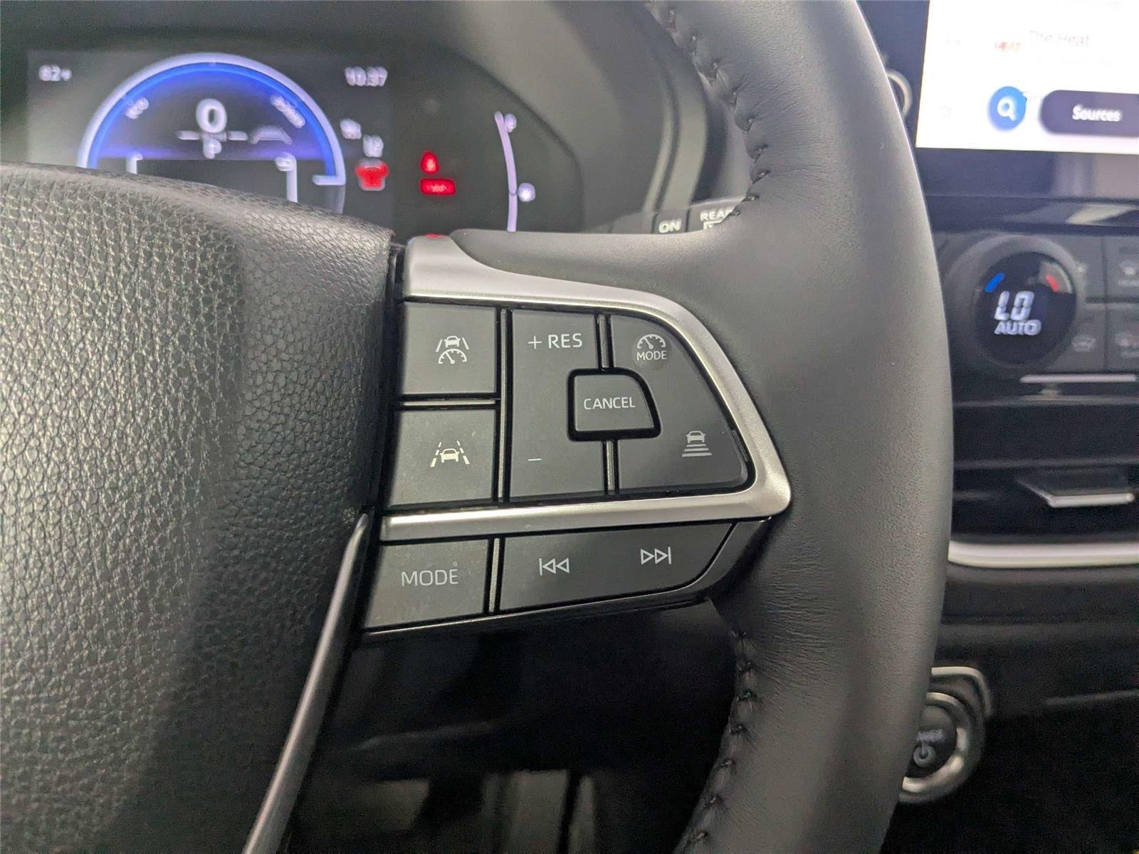Used 2025 Midnight Black Metallic Toyota XLE image 19