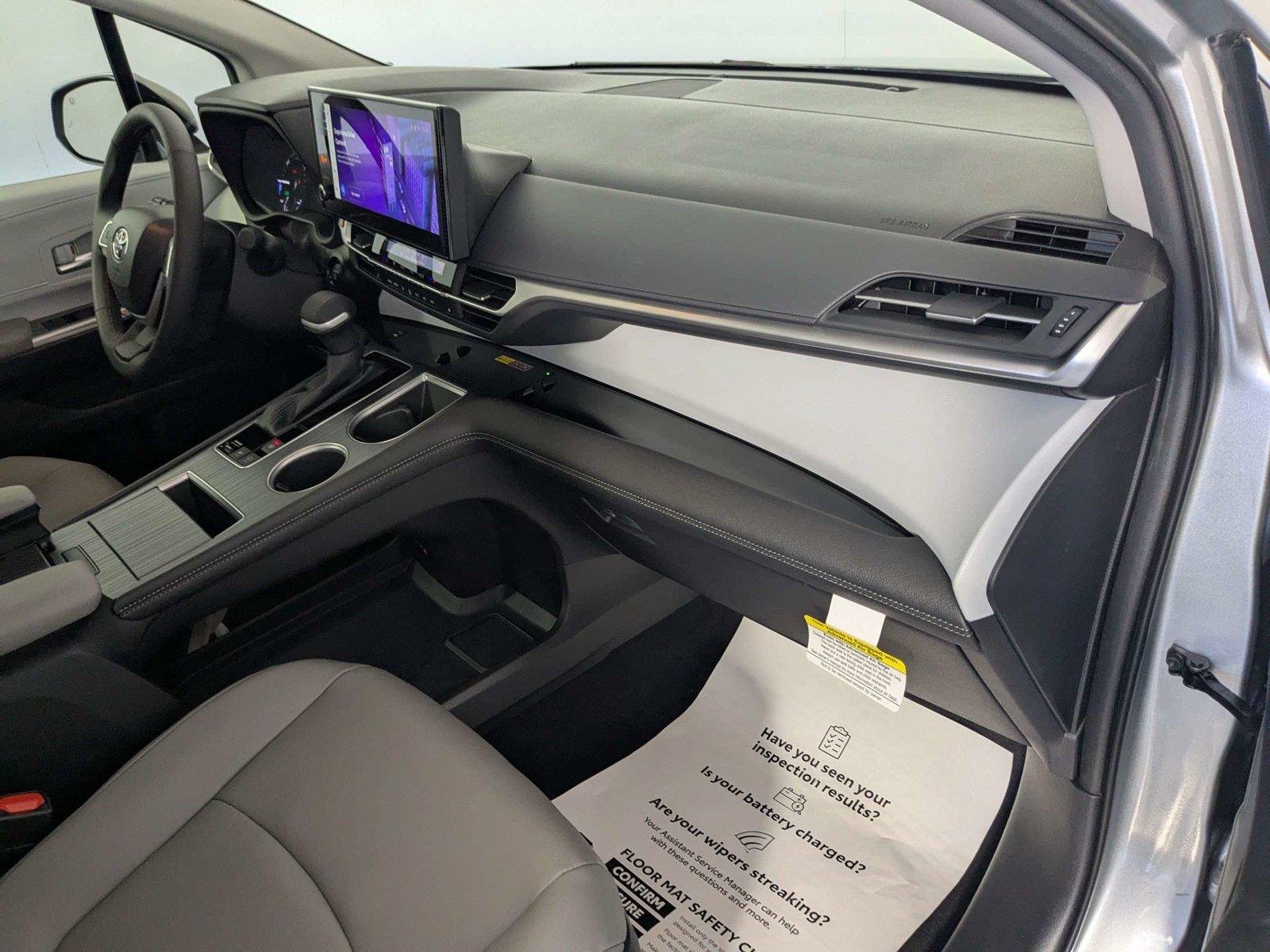 Used 2025 Celestial Silver Metallic Toyota XLE 8-Passenger image 31