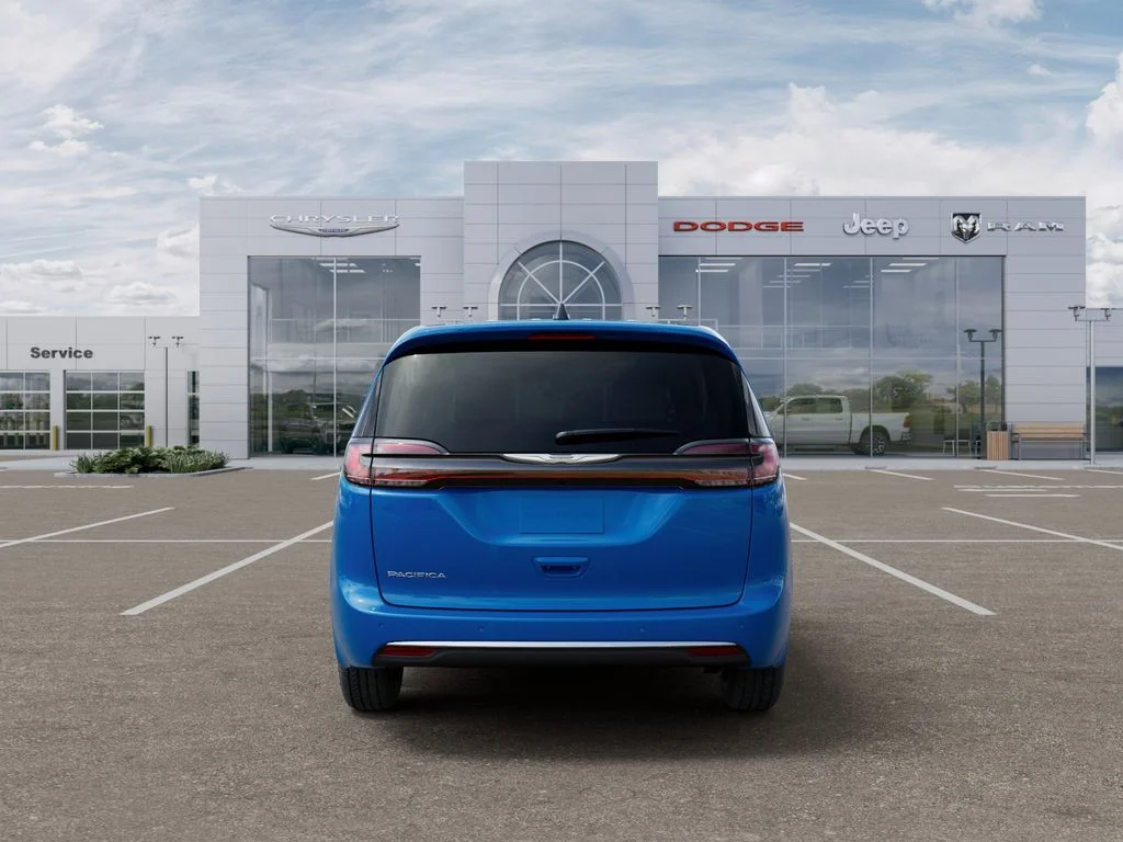 New 2026 Hydro Blue Pearl-Coat Exterior Paint Chrysler Select image 7
