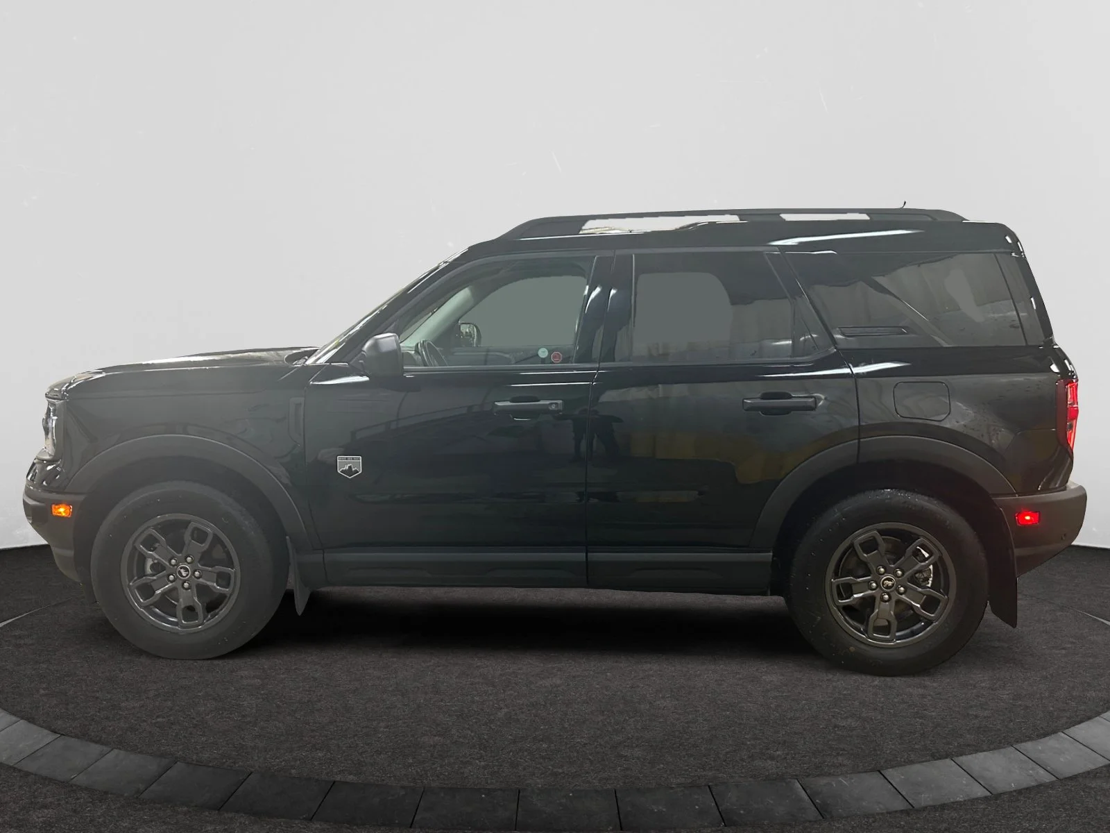 Used 2024 BLACK Ford BIG BEND image 2