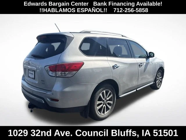Used 2015 Silver Nissan SV image 5