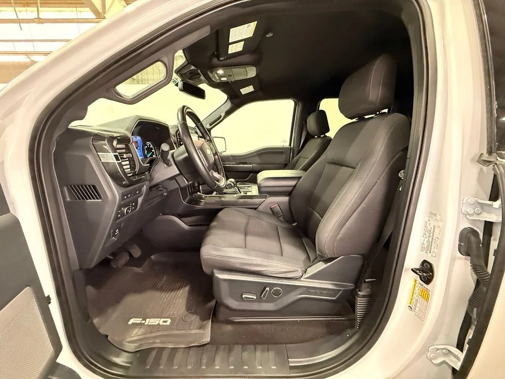 Used 2021 White Ford XLT image 16