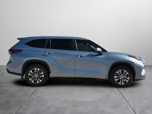 Used 2024 Blue Toyota XLE image 5