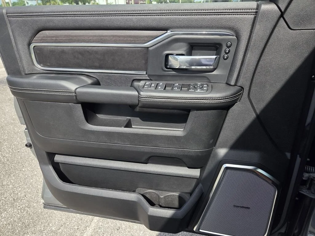 New 2026 Ceramic Gray Clear-Coat Exterior Paint RAM Laramie image 16