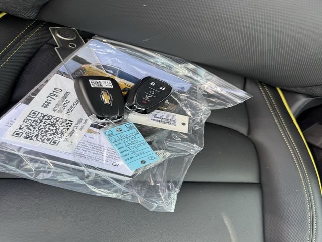 Used 2025 Gray Chevrolet ACTIV image 7