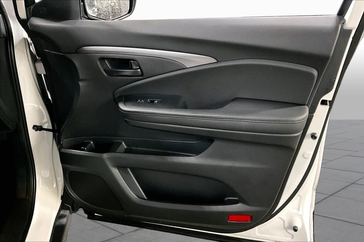 2023 Honda Passport EX-L - Photo 22
