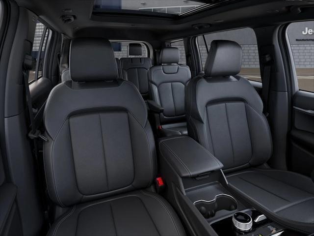 New 2026 Bright White Clear-Coat Exterior Paint Jeep Limited image 9