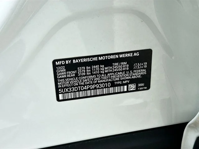Used 2023 White BMW xDrive30i image 18