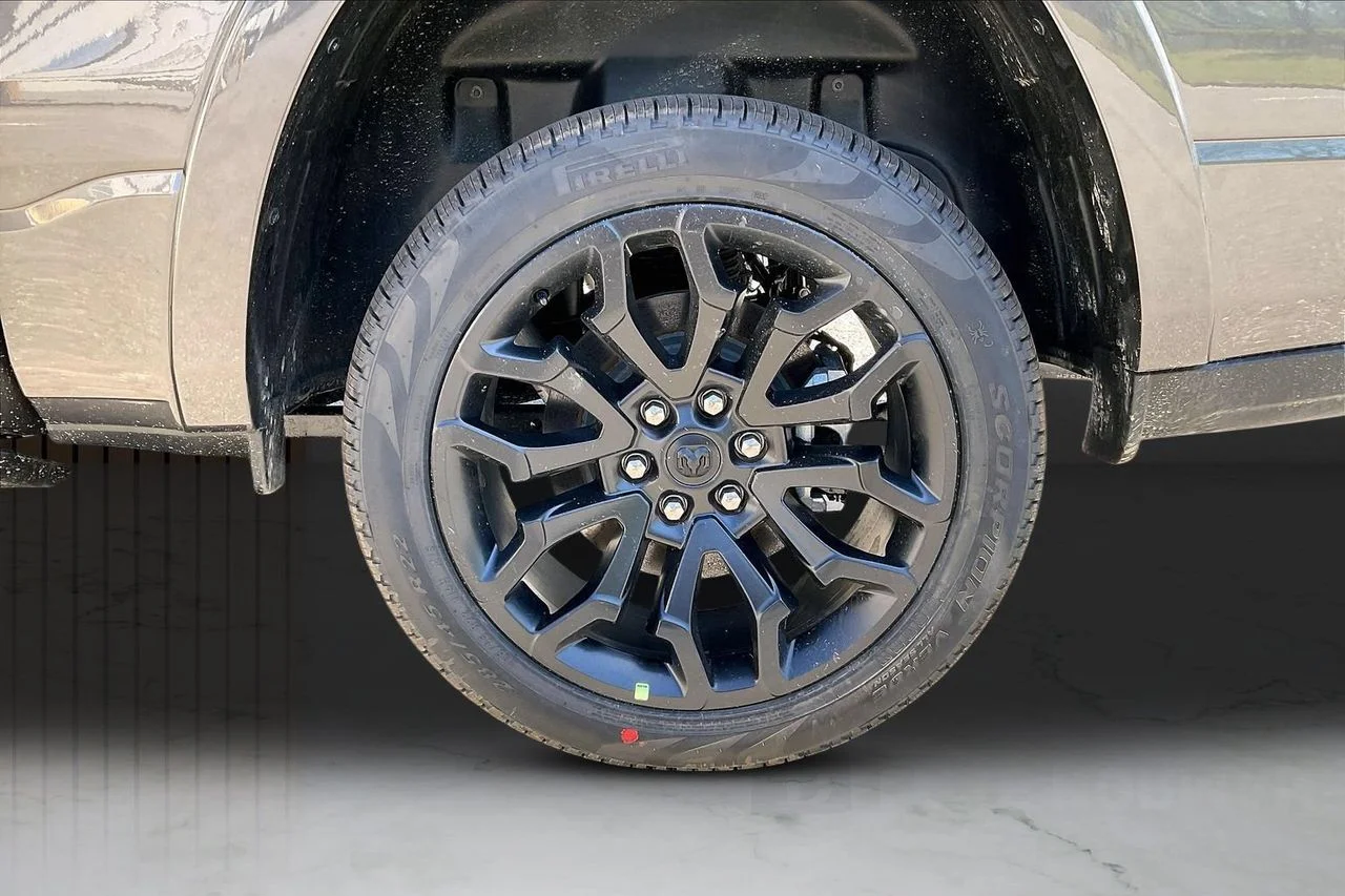 New 2026 Granite Crystal Metallic Clear-Coat Exterior Paint RAM Limited image 32