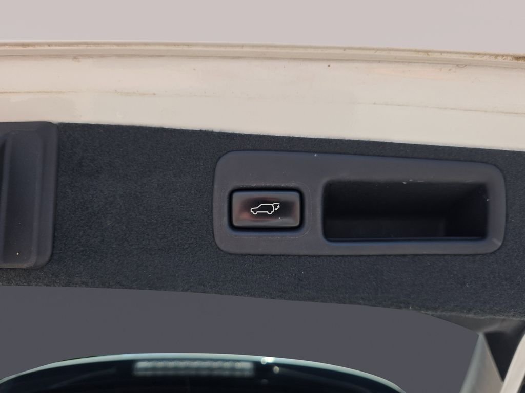 Used 2013 Starfire Pearl Lexus 350 image 23
