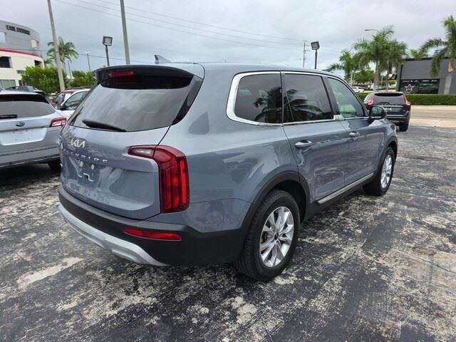 2022 Kia Telluride LX photo 4
