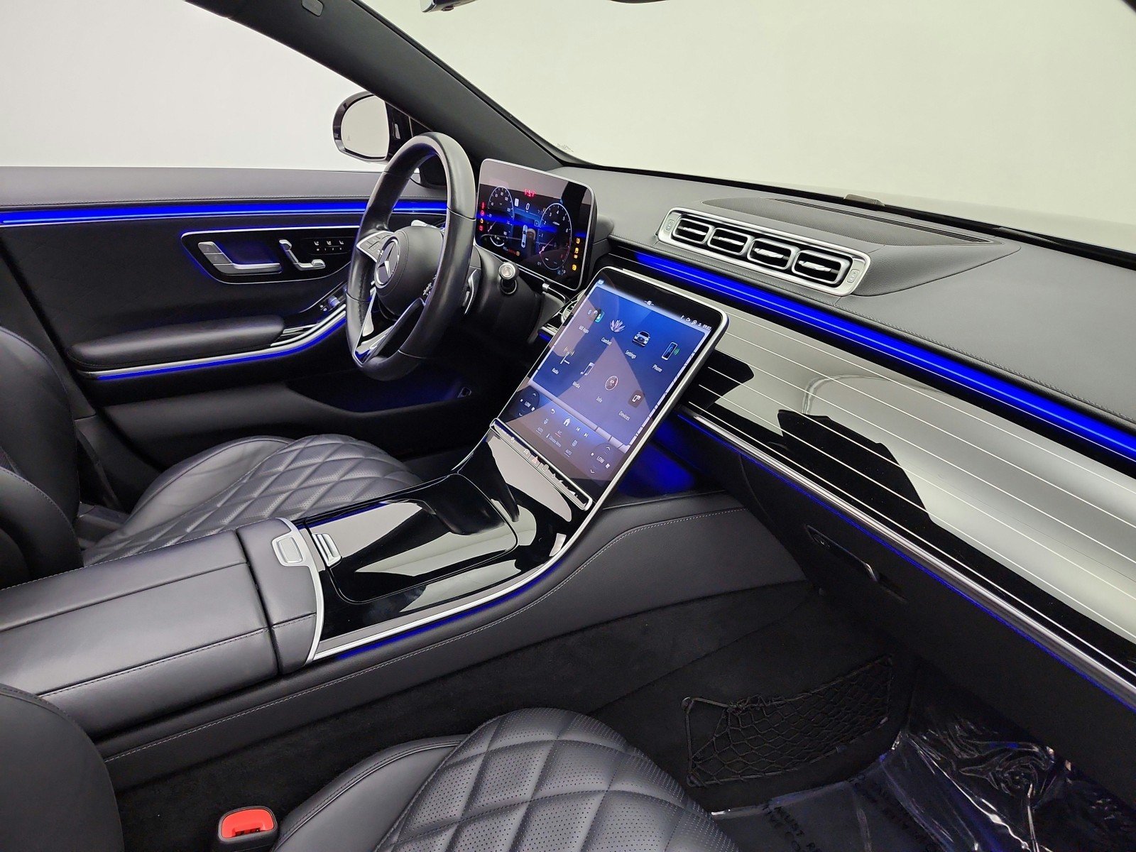 Certified Used 2023 MANUFAKTUR Selenite Grey Magno Mercedes-Benz S 580 4MATIC® Sedan image 22