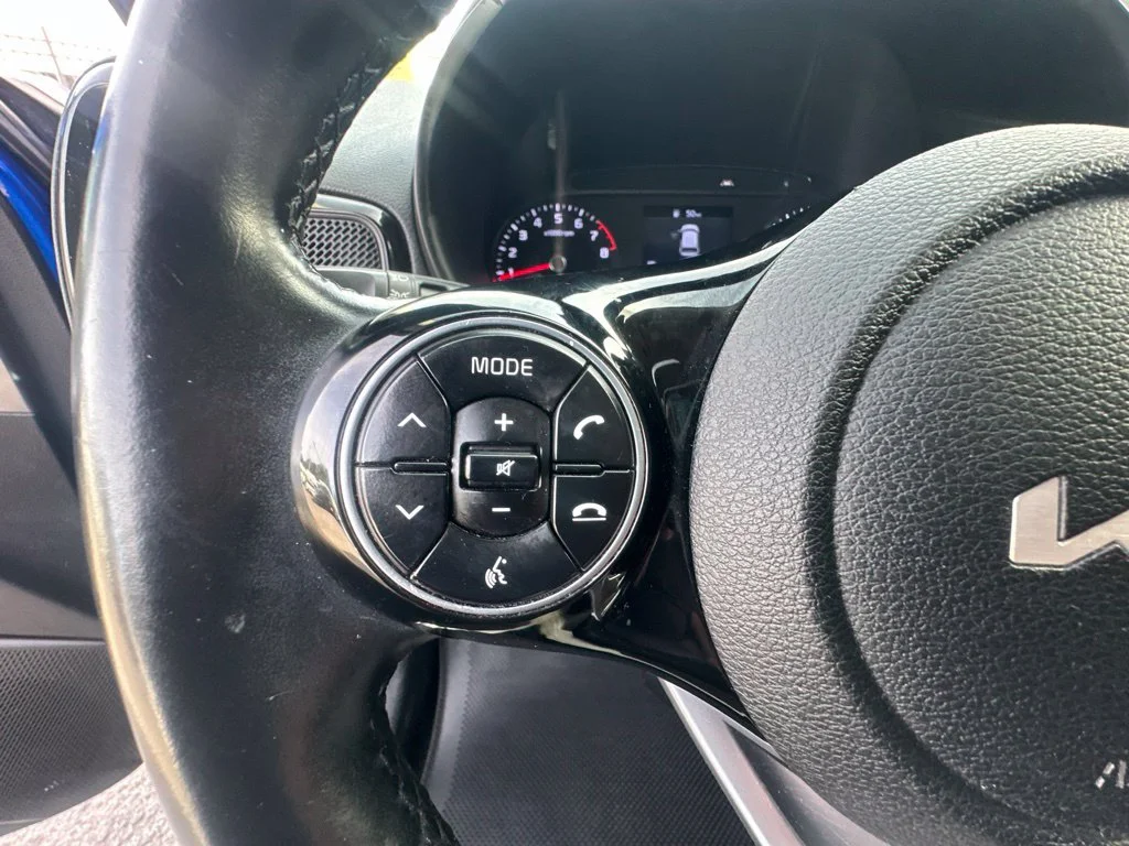 Used 2022 Blue Kia GT-Line image 15