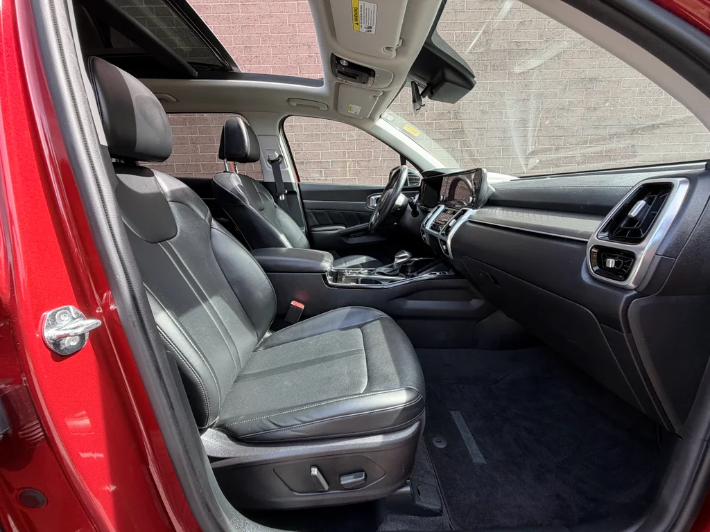 Used 2021 Passion Red Tintcoat Kia SX image 15