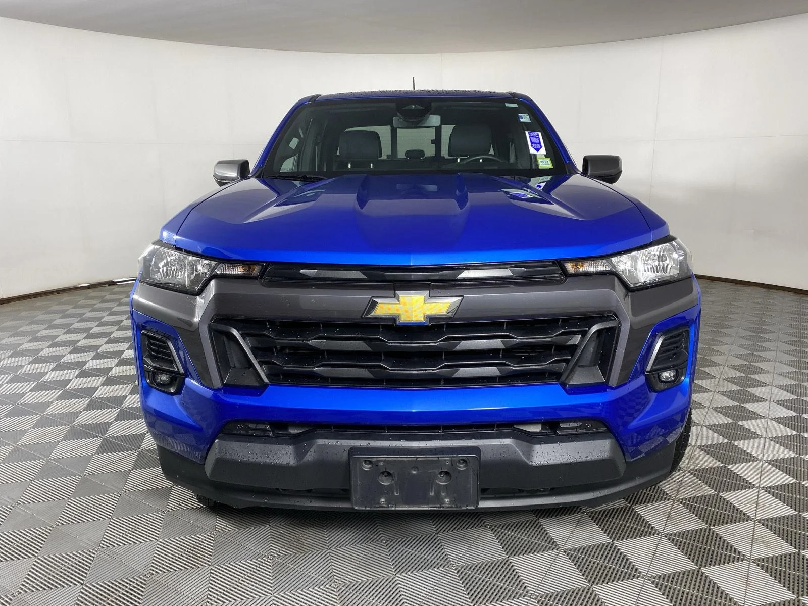 Used 2023 GLACIER BLUE METALLIC Chevrolet 4WD LT image 2