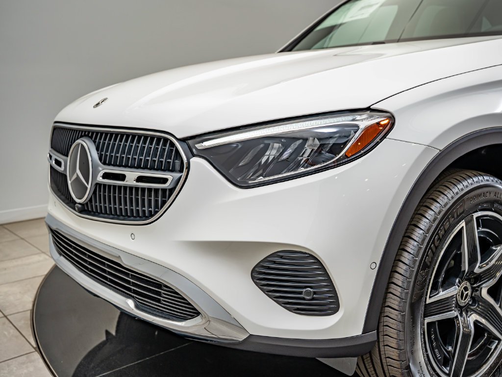 New 2027 Polar White Mercedes-Benz GLC 300 image 13