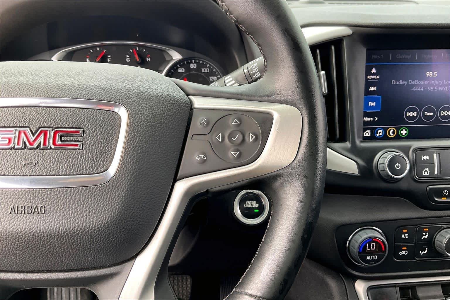 2023 GMC Terrain SLT - Photo 37