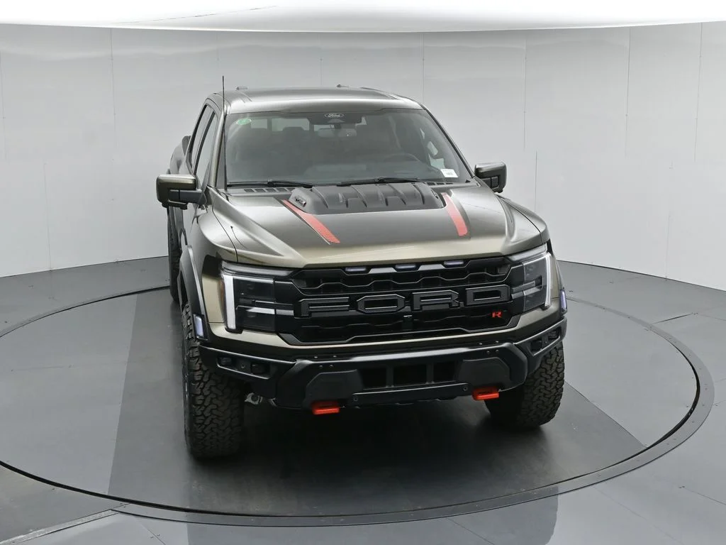 New 2026 Shelter Green Ford Raptor image 40