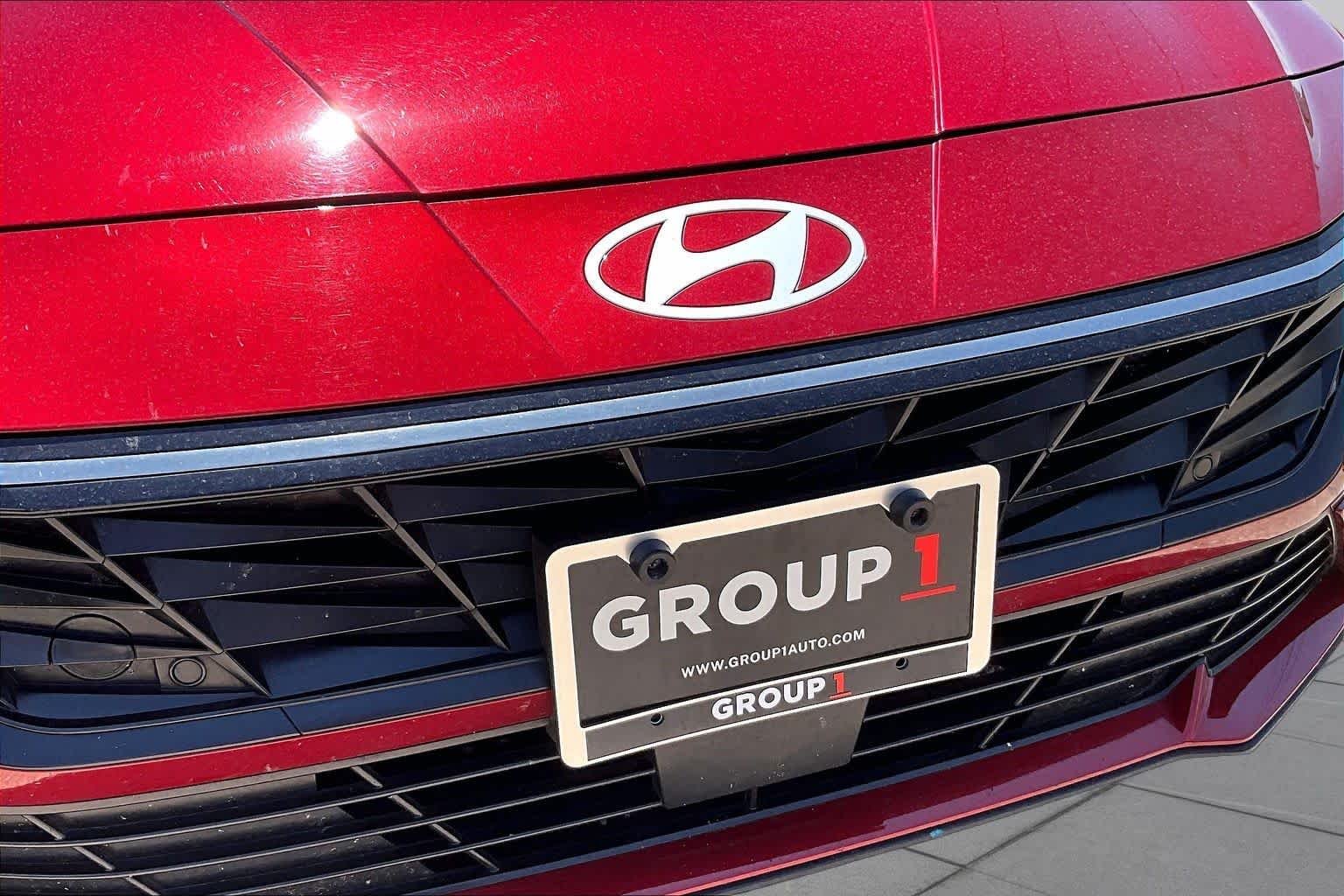 Used 2025 Ultimate Red Hyundai Limited image 29