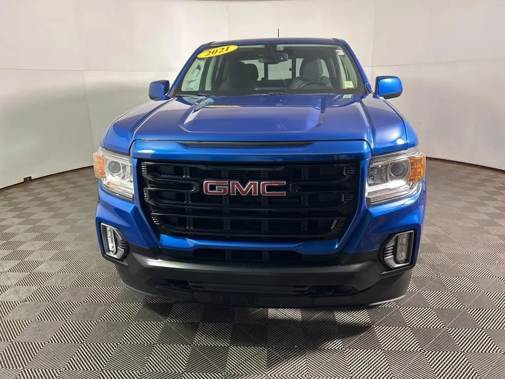 Used 2021 Blue Metallic GMC Elevation image 10