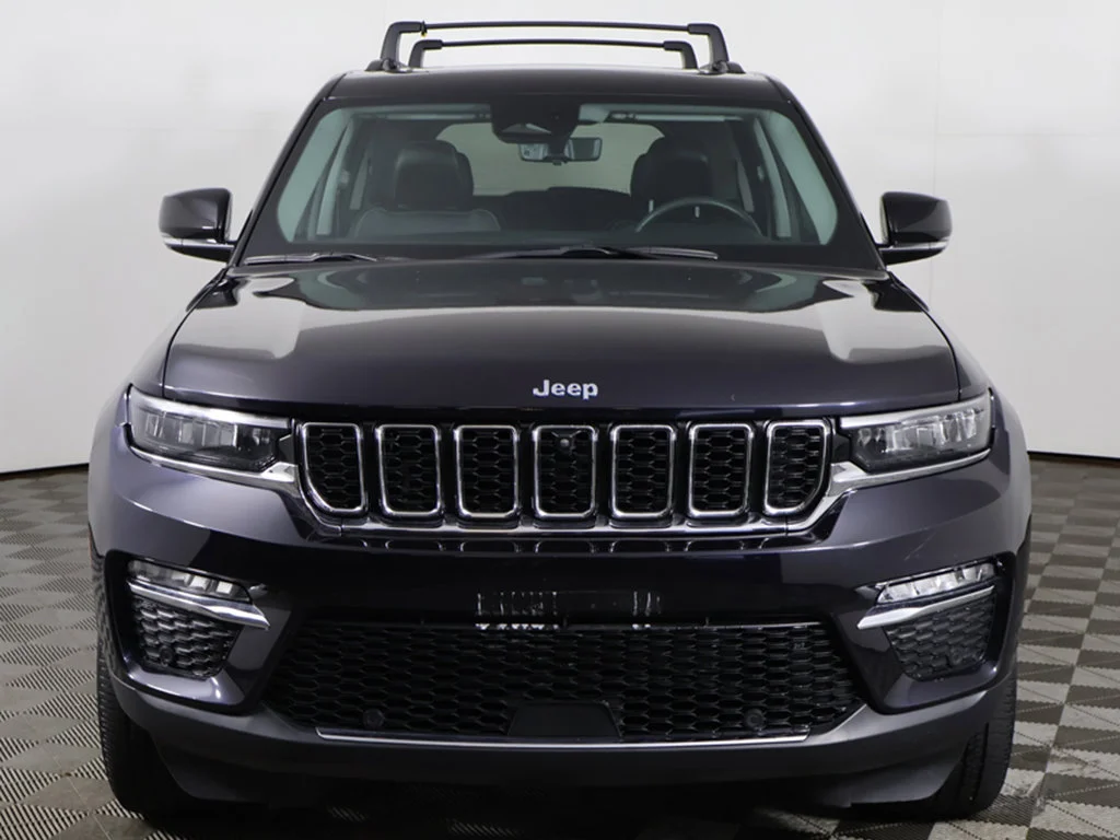 Used 2022 Midnight Jeep 4xe image 16
