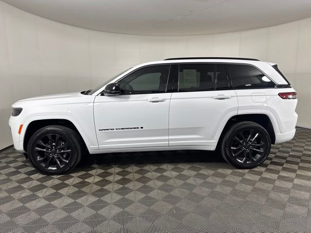 Used 2026 Bright White Clearcoat Jeep Limited Reserve image 7