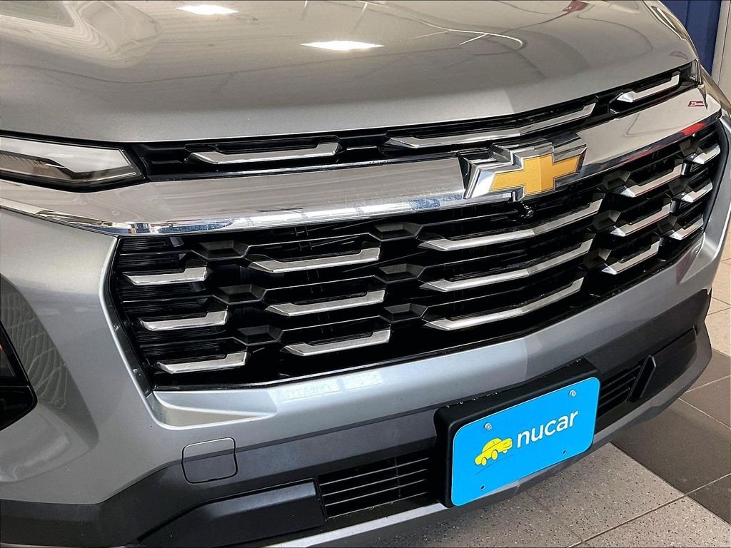 Used 2025 Sterling Gray Metallic Chevrolet LT image 30