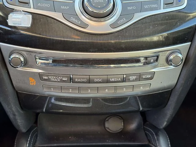 Used 2018 Gray INFINITI Base image 37