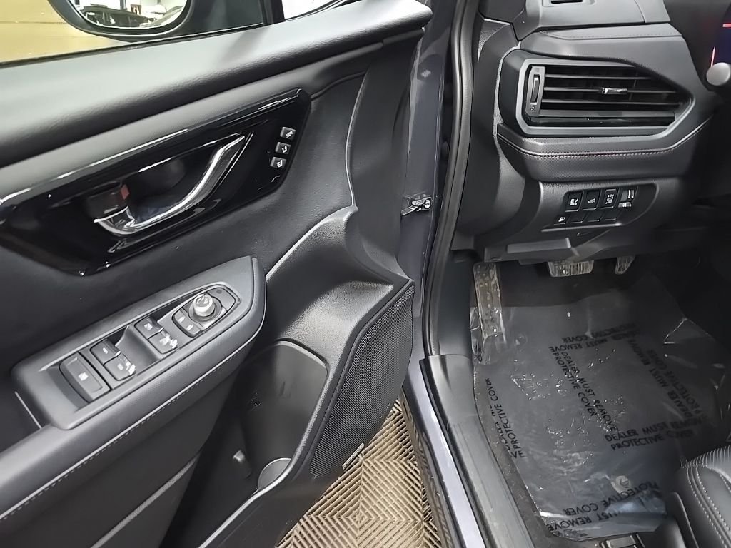 2025 Subaru Forester Touring - Photo 28