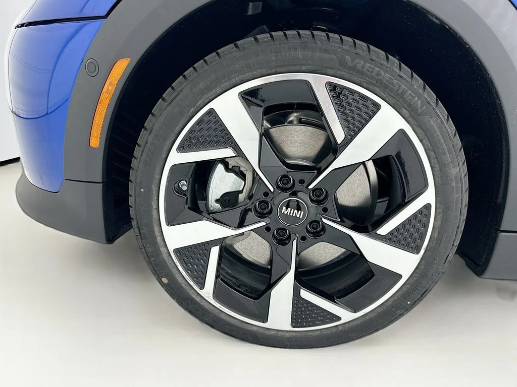 New 2026 Blazing Blue Metallic MINI Oxford Edition image 29