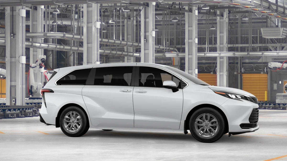 New 2026 Ice Cap Toyota LE image 13