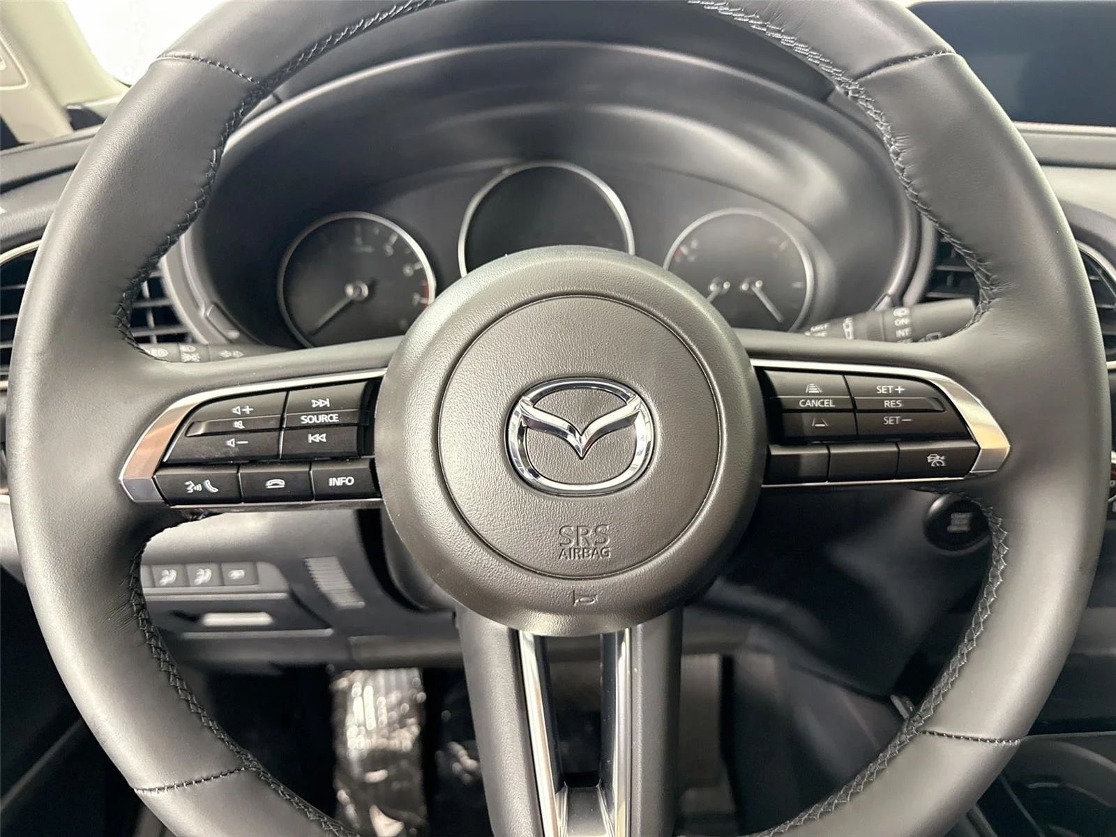 2025 Mazda CX-30 Carbon Edition - Photo 16
