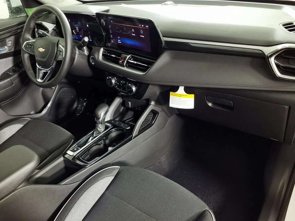 New 2026 Summit White Chevrolet LT image 12