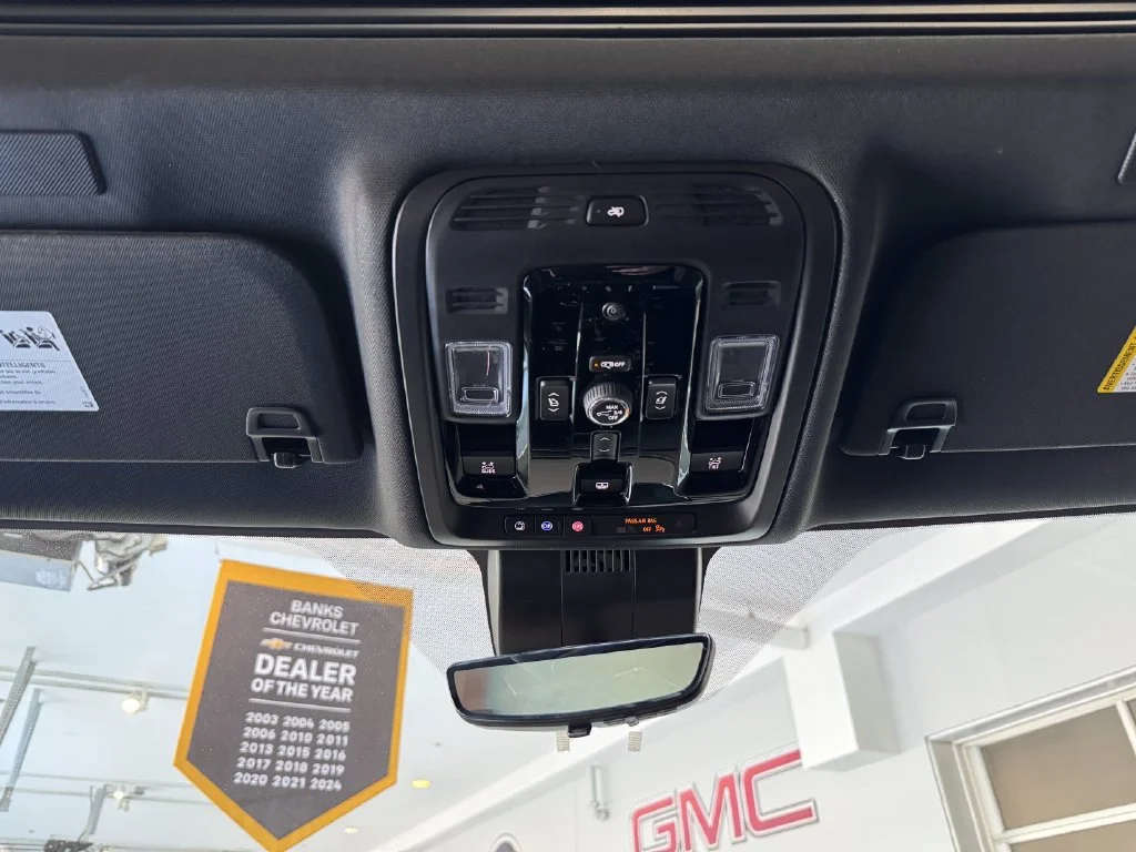 2026 GMC Yukon AT4 - Photo 31