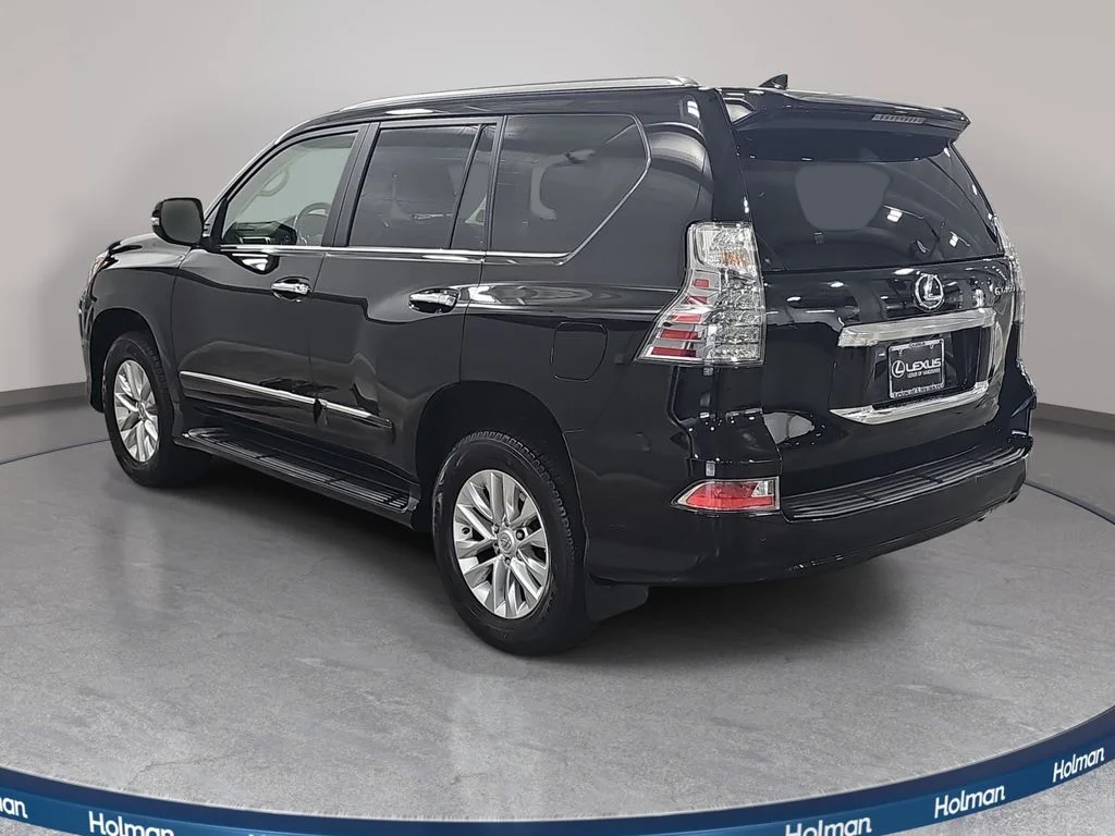 Used 2017 Black Lexus 460 image 8
