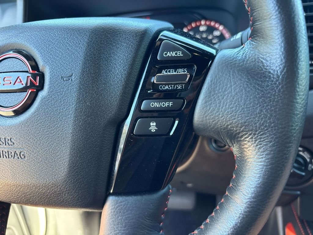 Used 2024 White Nissan PRO-4X image 21