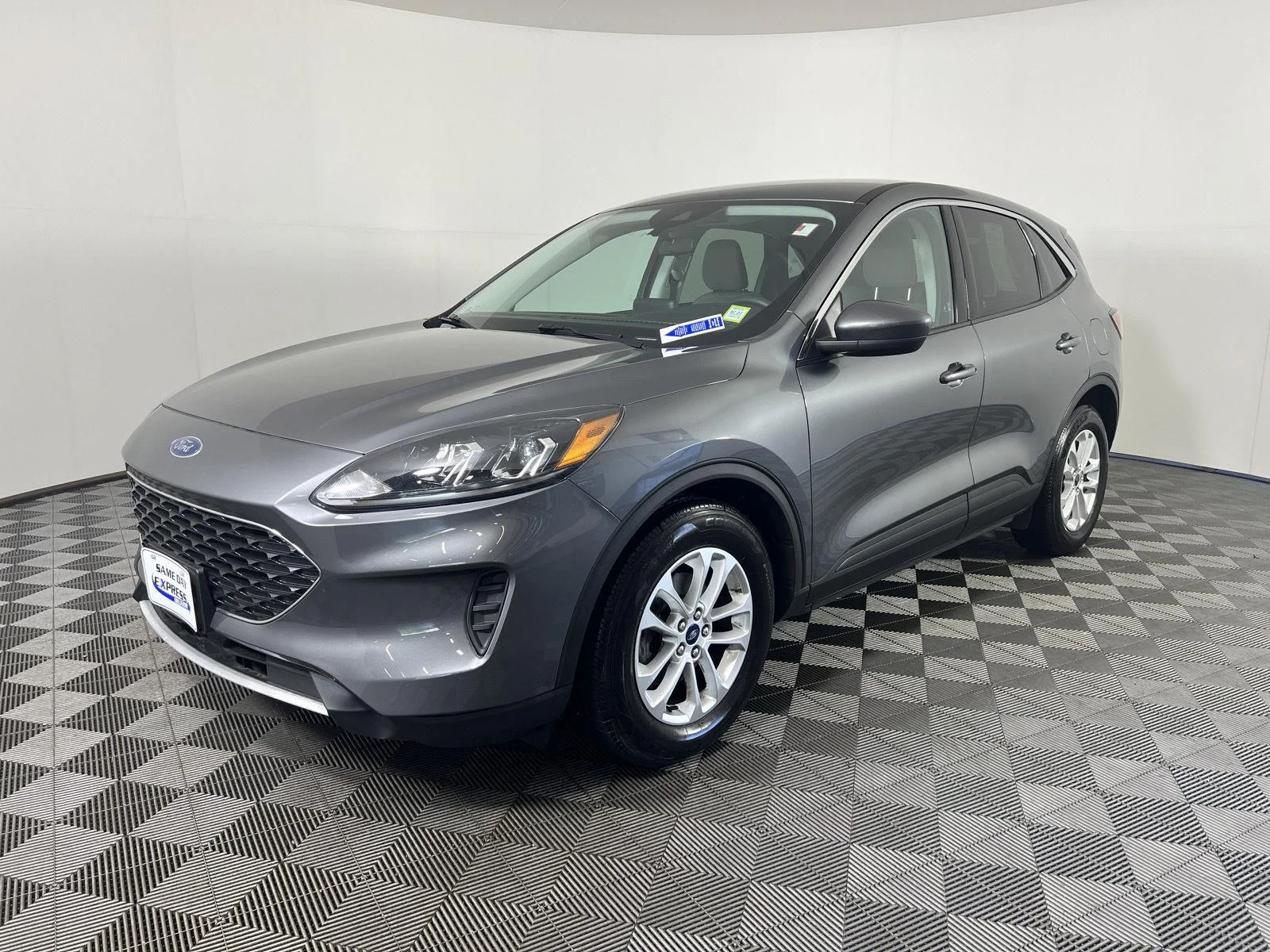 Used 2021 Carbonized Grey Ford SE image 28