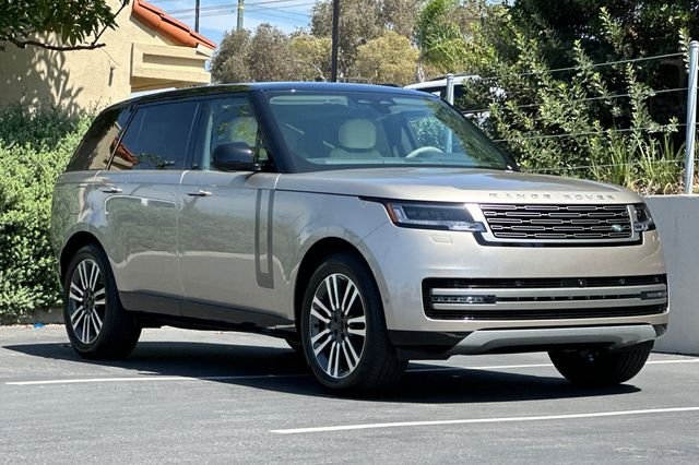 New 2026 Batumi Gold Land Rover SE image 7