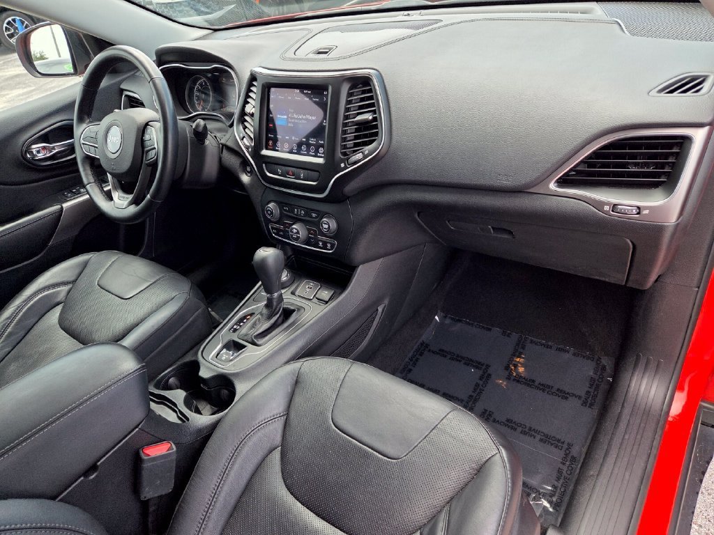 2021 Jeep Cherokee Latitude Lux - Photo 19
