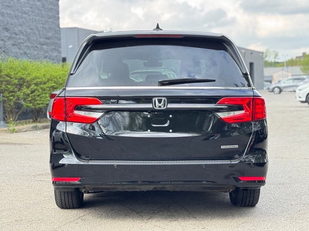 Used 2024 Crystal Black Pearl Honda Touring image 5
