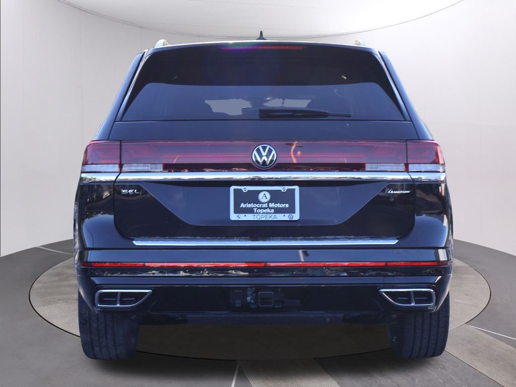 2026 Volkswagen Atlas SEL Premium R-Line photo 4