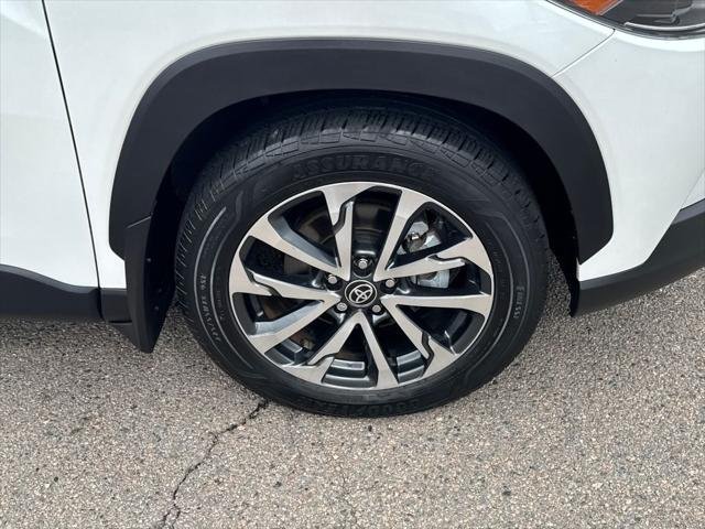 Certified Used 2023 WIND CHILL PEARL* Toyota  image 44