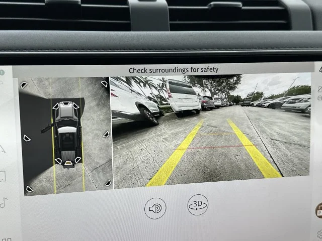 2025 Land Rover Defender S - Photo 17