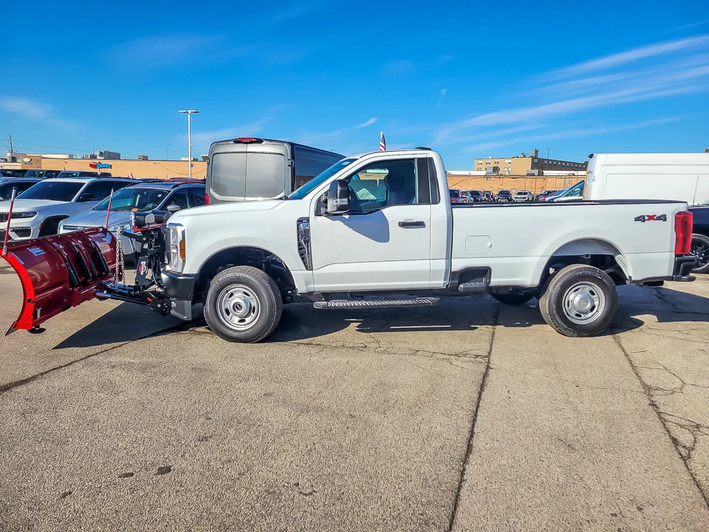 New 2026 Oxford White Ford XL image 5