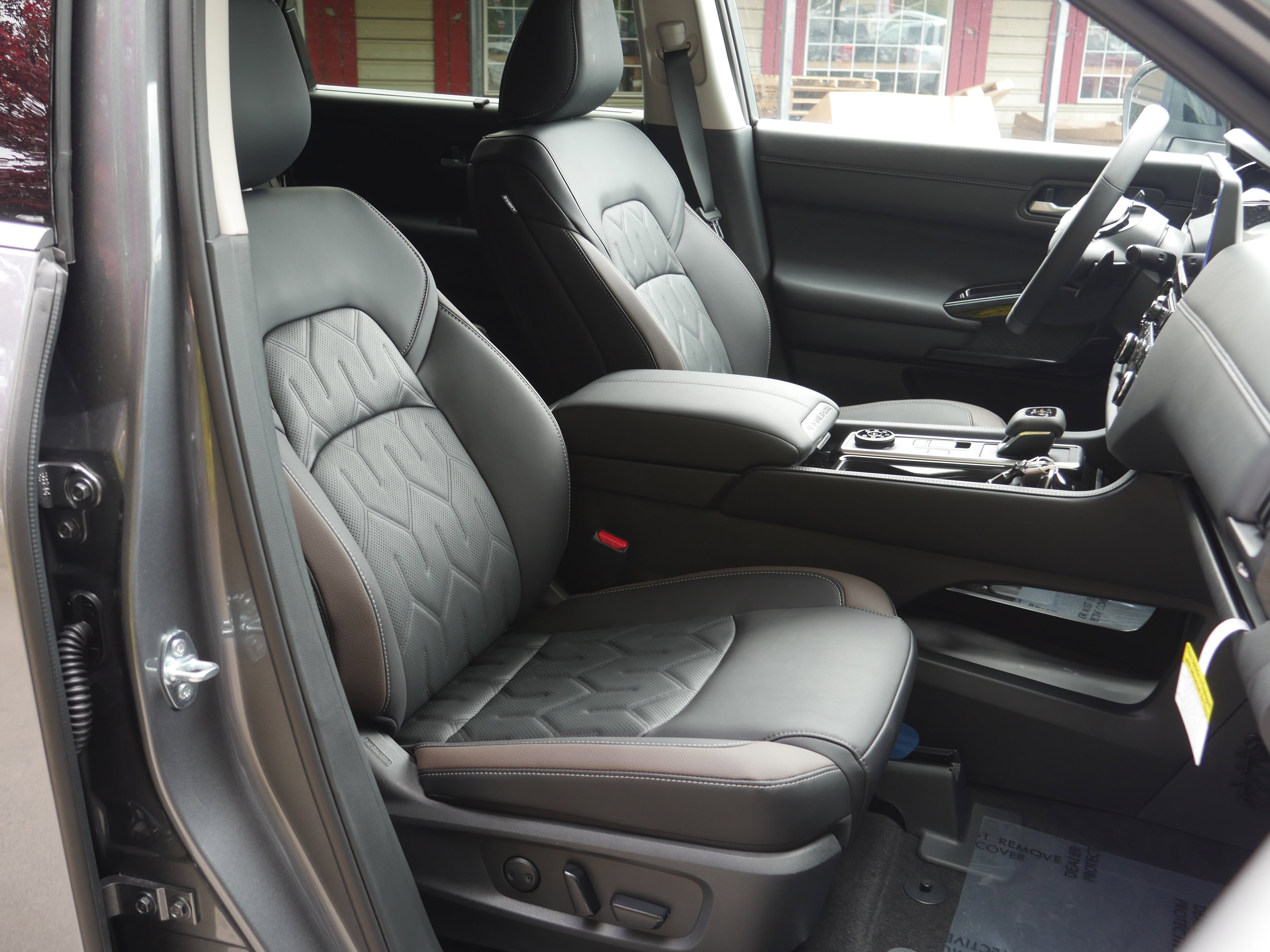New 2026 Gun Metallic Nissan Platinum image 29