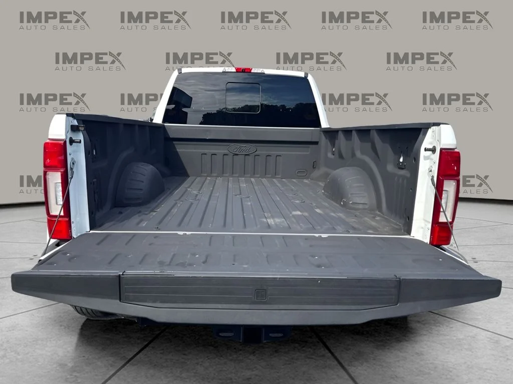 Used 2021 White Ford Lariat image 21
